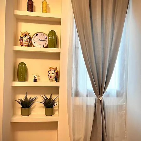 Elegant In The Historic Center Appartement Verbania