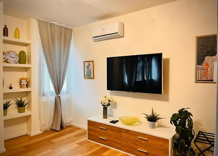 公寓 Elegant In The Historic Center 韦尔巴尼亚